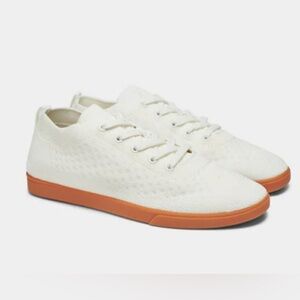 Suavs The Zilker Gum Casual Sneakers Marshmallow NWOT NWOB